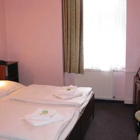 U Ceske Koruny 호텔 프라하