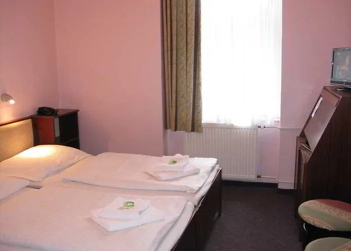 U Ceske Koruny Hotel Praga
