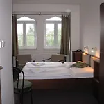 U Ceske Koruny Hotel 3*