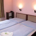 U Ceske Koruny Hotel 3*